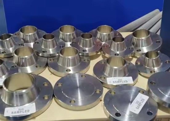 Weld-neck Flange Forged Steel Flange DN15  1", 8"  PN40ASTM A105ASTM A182 F304/F304L, F316/F316L 
