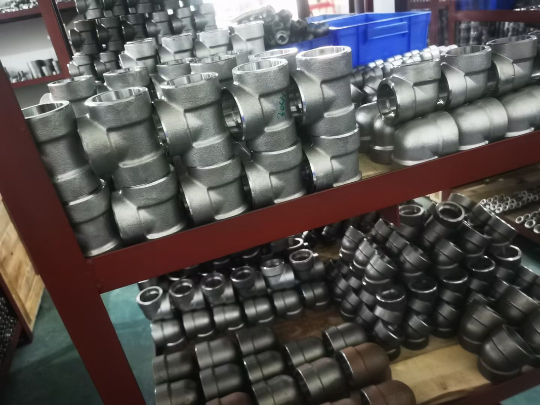 Male Female Black Threaded Malleable Iron Socket  Plumbing Material Galvanized Tee Pipe Fitting