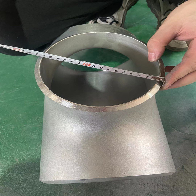 China Factory Equal Tee Pipe Fittings Super Austenitic Stainless 904L DN10-DN300 1/2